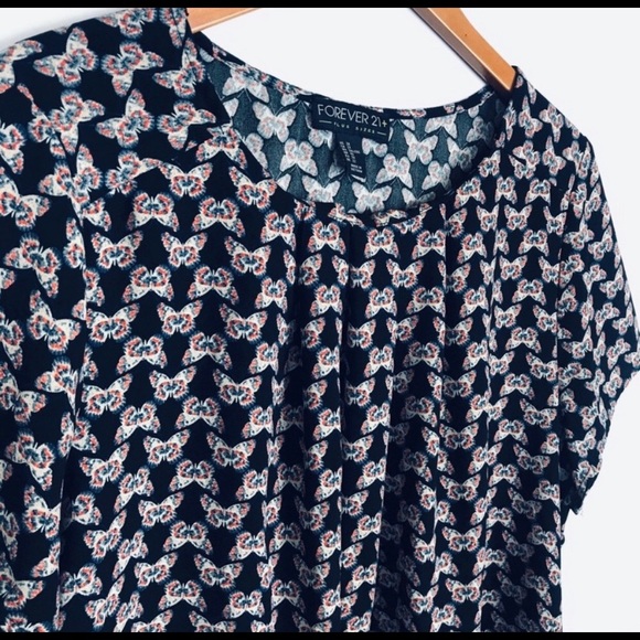 Forever 21 butterfly print blouse - Picture 4 of 8